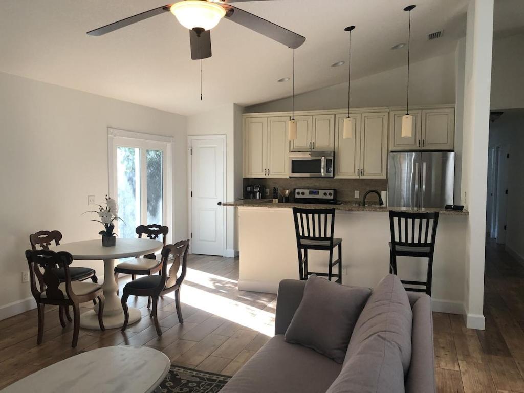 Modern, Upscale, And New Blue Bungalow In The Heart Of Downtown St Augustine St. Augustine Esterno foto